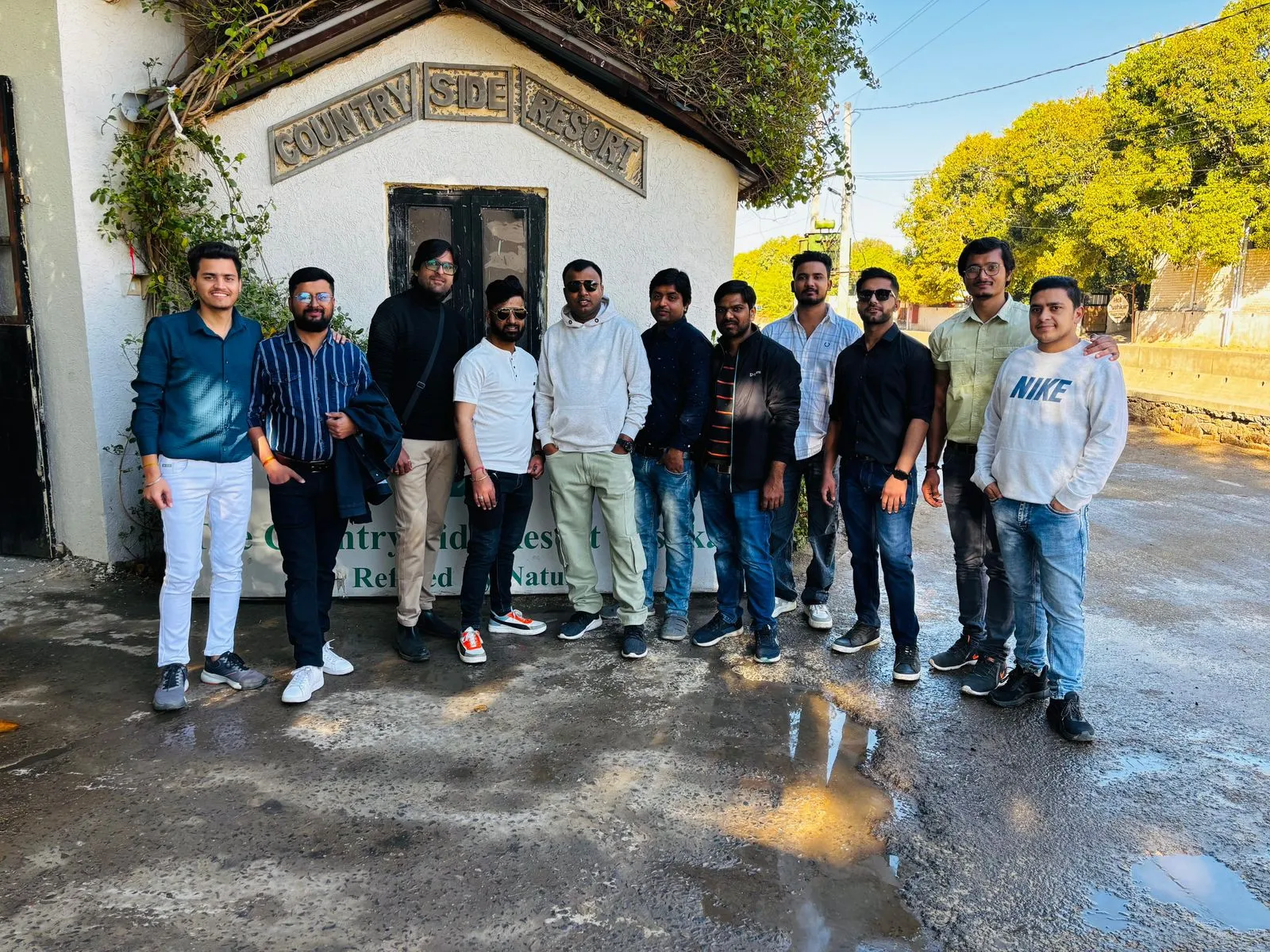 Team On Tour: Creating Memories Beyond the Workplace 7